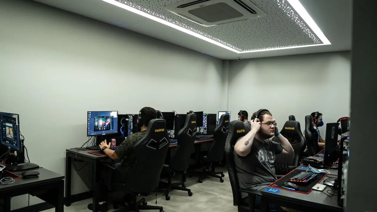 Esports Competitions